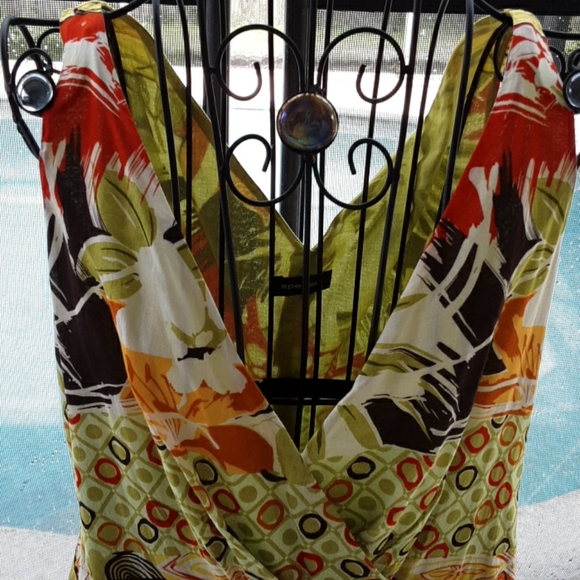 Flattering & feminine Spence dress - Picture 2 of 6